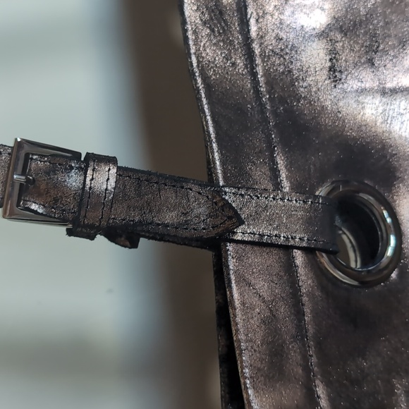 COFI- Erin Printed Metallic XL Leather Tote NWOT - Picture 12 of 17